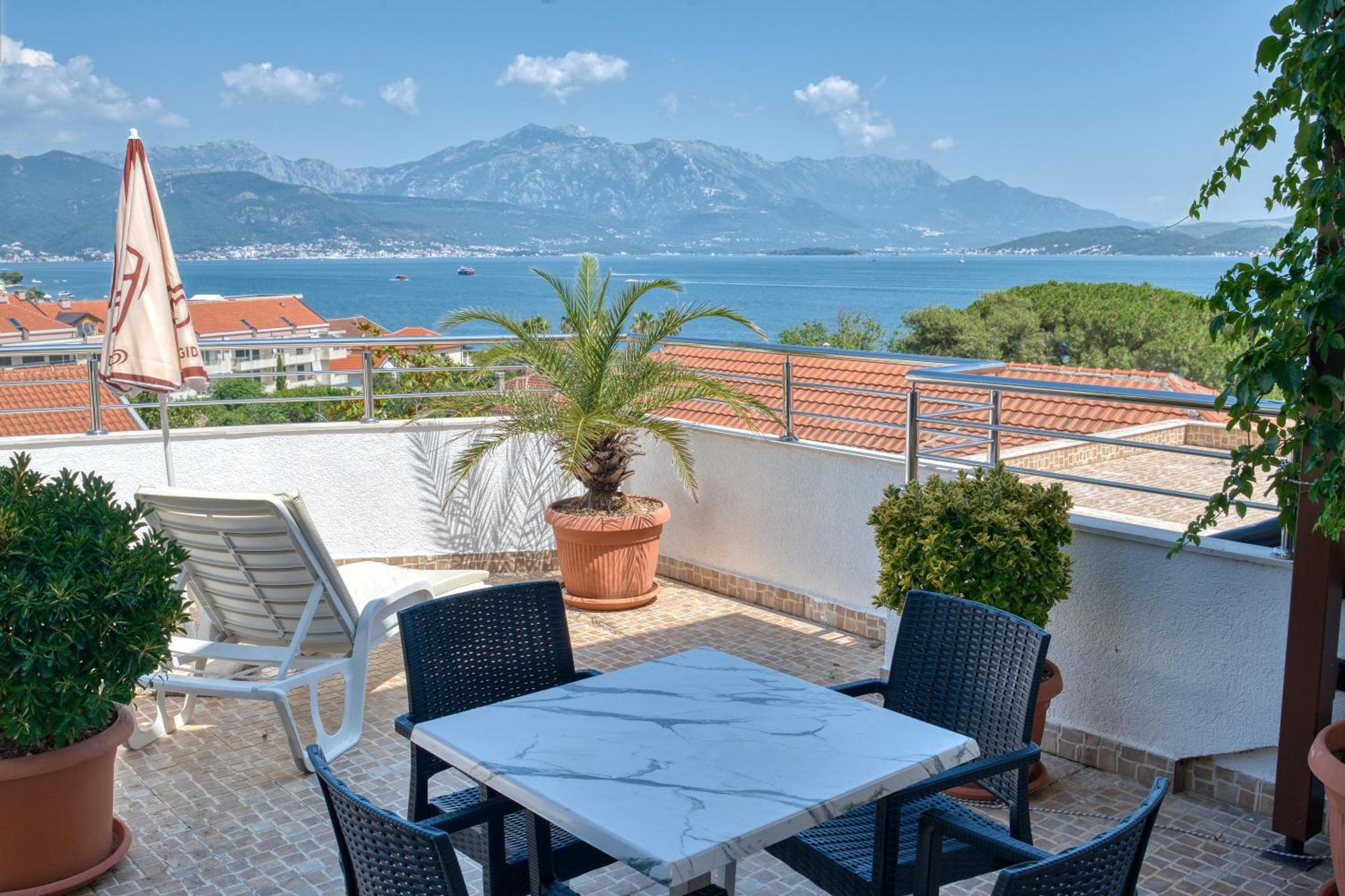 Garni Hotel Milica Herceg Novi Dış mekan fotoğraf