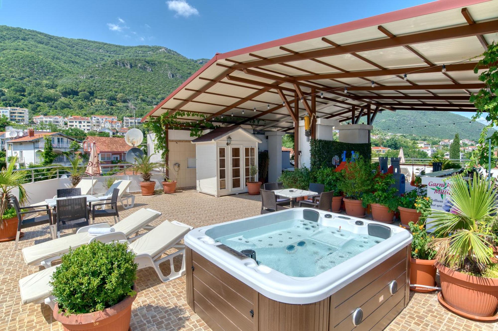 Garni Hotel Milica Herceg Novi Dış mekan fotoğraf