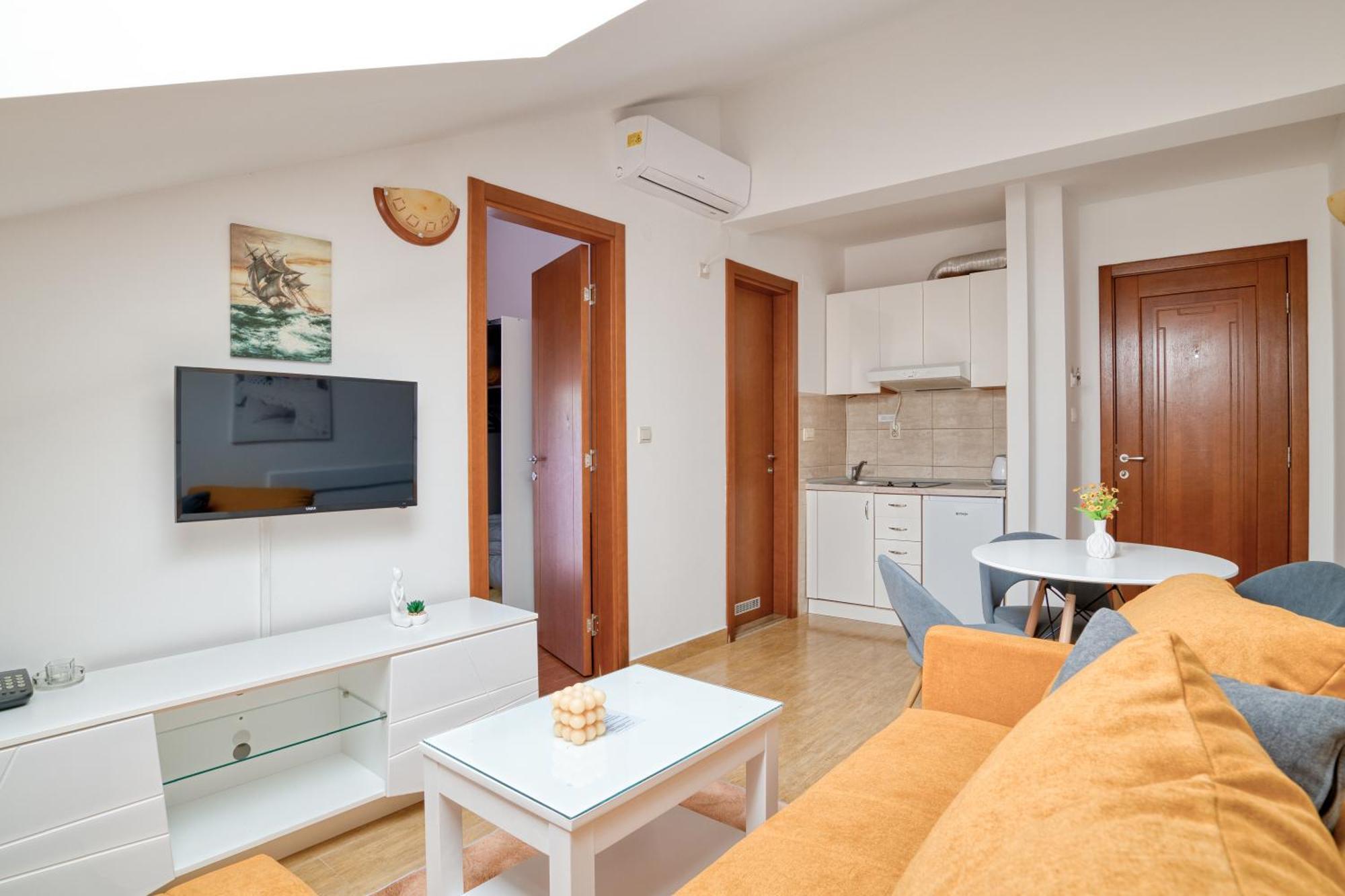 Garni Hotel Milica Herceg Novi Dış mekan fotoğraf